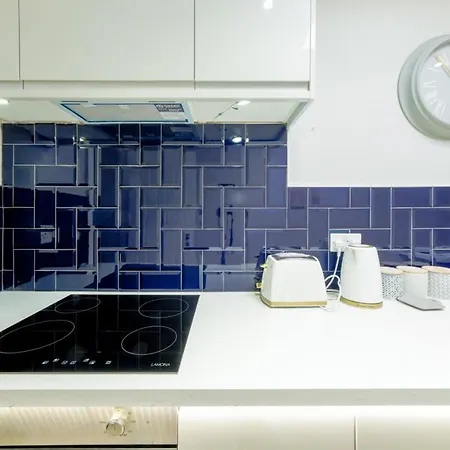 526 Gloucester Flat 1 - Hopewell Бристоль