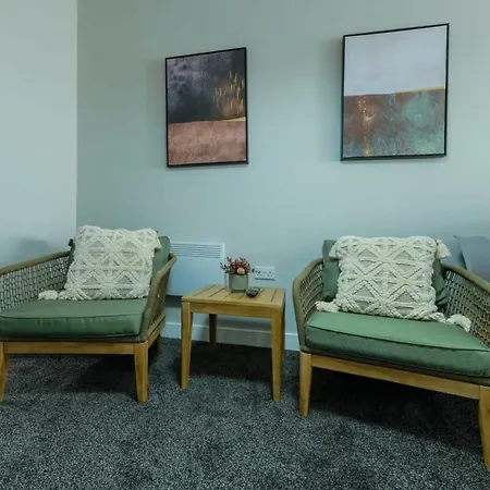 526 Gloucester Flat 1 - Hopewell *