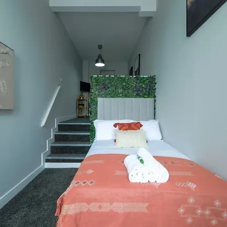 526 Gloucester Flat 1 - Hopewell Bristol