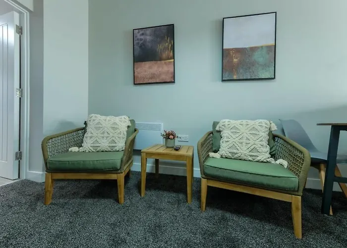 526 Gloucester Flat 1 - Hopewell *